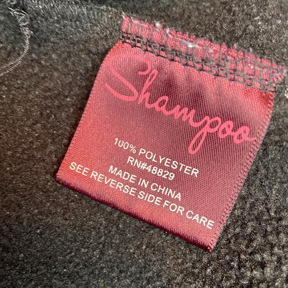 Shampoo girls black jacket with initial “A”. Size:14-16 girls - Picture 6 of 6